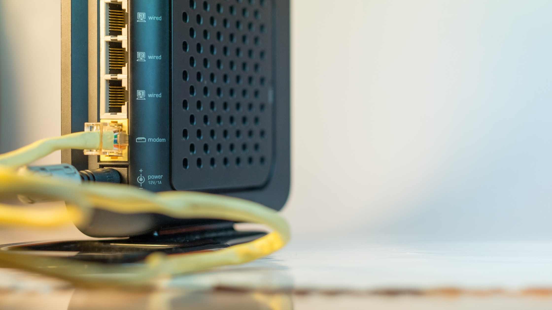 Difference Between a Modem and a Router