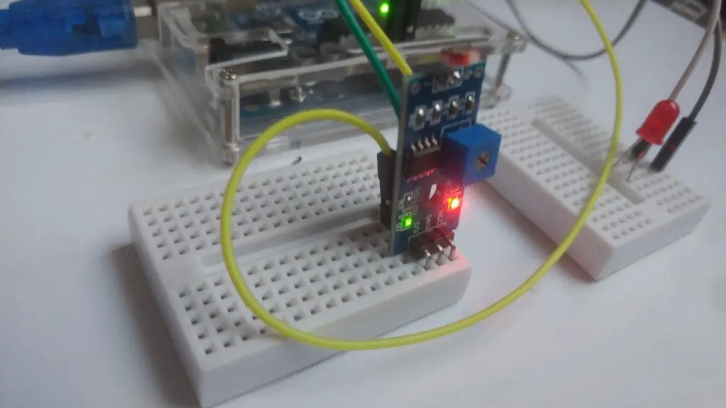 How to Build a Project Using LDR sensors and Arduino UNO