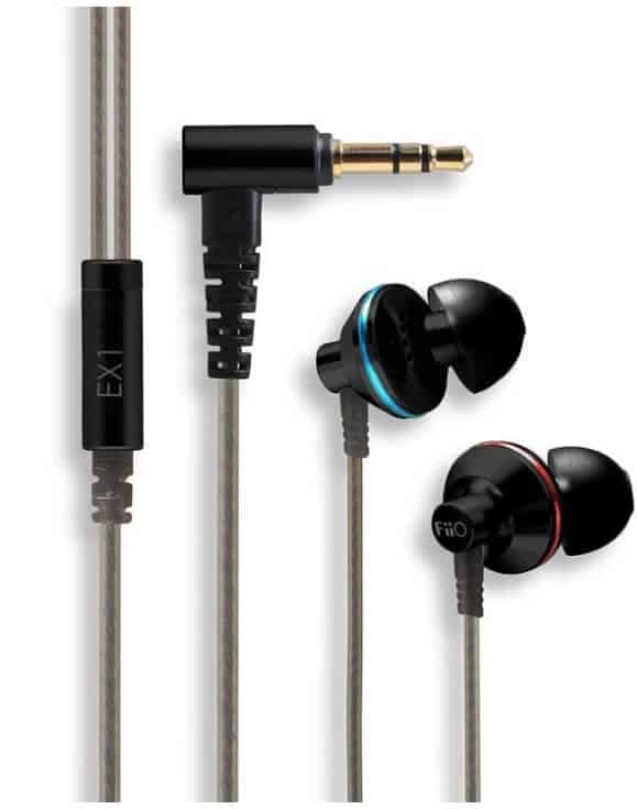 7 Of The Best Earbuds For Small Ears in 2021 - Reviewed