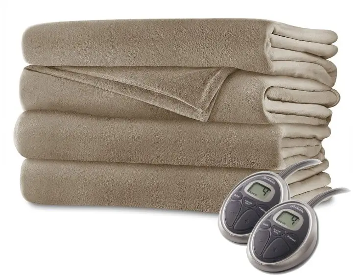 7 Of The Best Dual Control Electric Blankets in 2022 - Reviewed