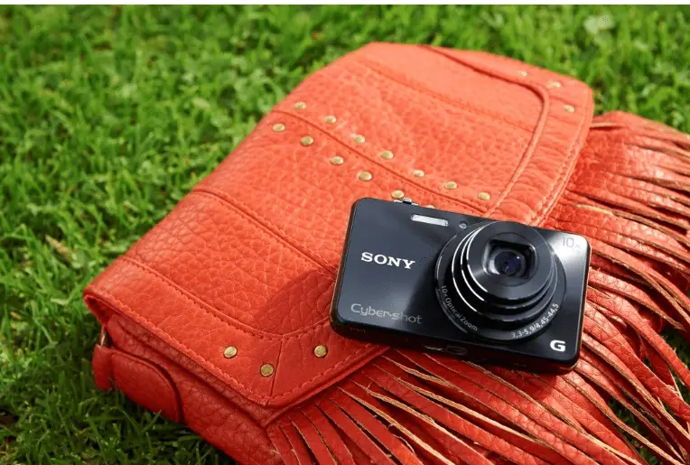 best point and shoot camera under 200